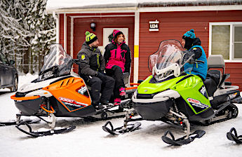 Снегоход ФРОНТЬЕР 1000 (2025) Снегоход ФРОНТЬЕР 1000 (2025)