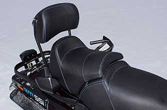 Снегоход RM Vector 551i. Модульное двухуровневое сиденье