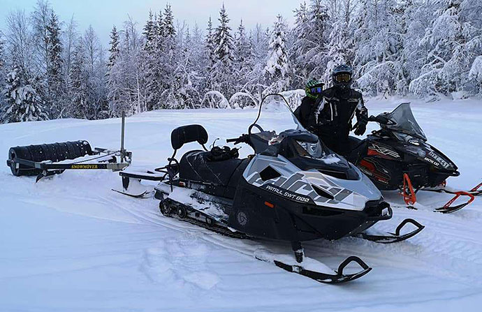 Укладка снежных трасс в Швеции
